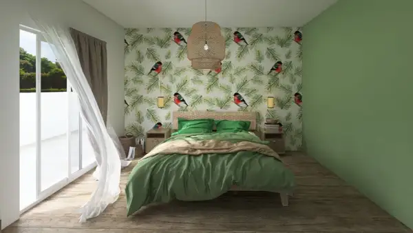 Camera da letto con carta da parati a tema uccelli e pigne. Lenzuola verde oliva e coperta color sabbia. Tende bianche svolazzanti.